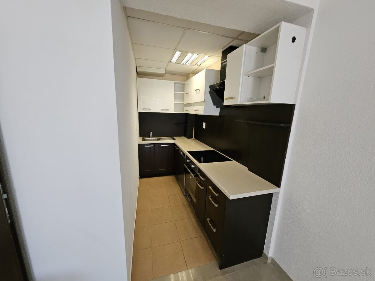 Slnečný 3-izbový byt - 9