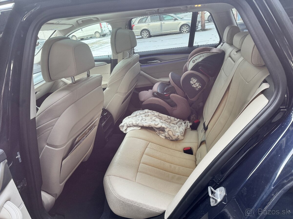 BMW 540i 2017 touring 250KW xdrive - 9