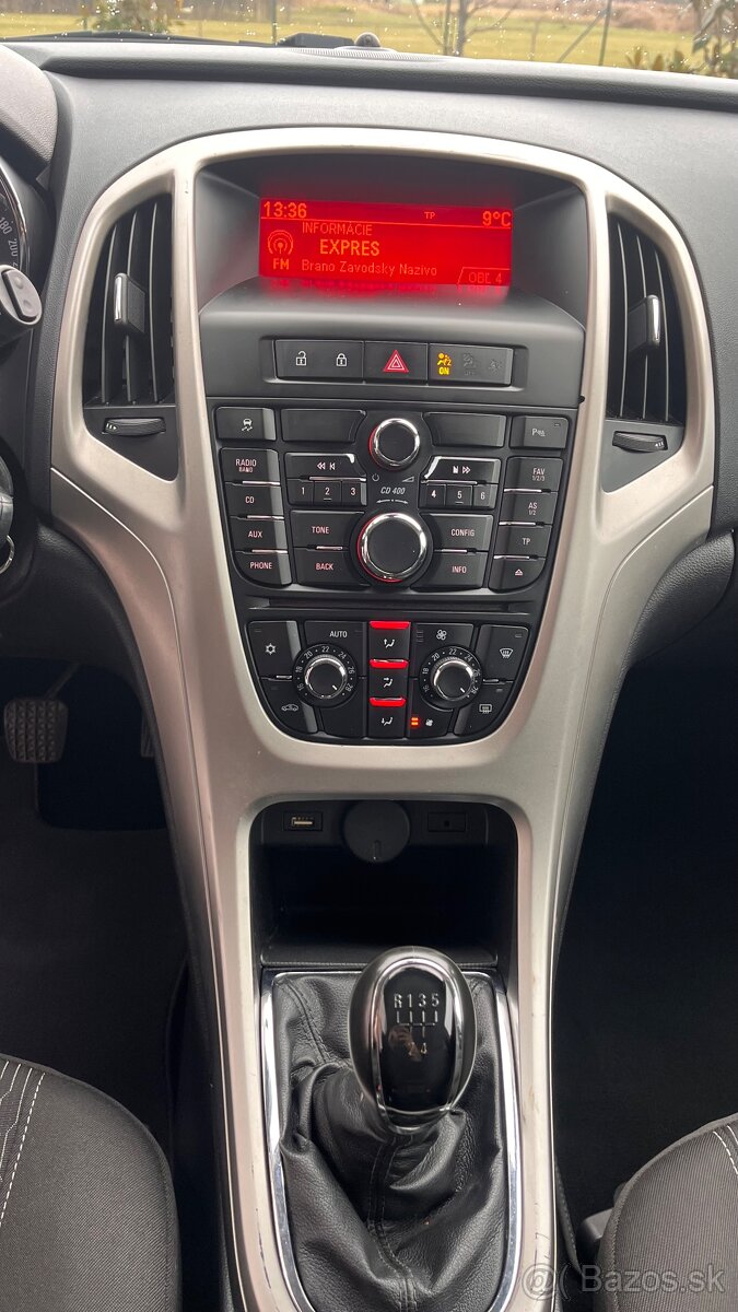 Opel Astra J 2013 / Nova STK EK - 9