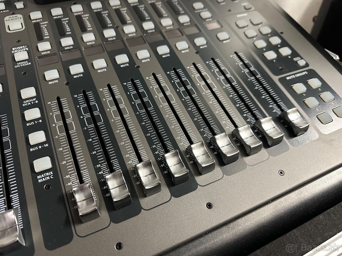 BEHRINGER COMPACT x32 - 9