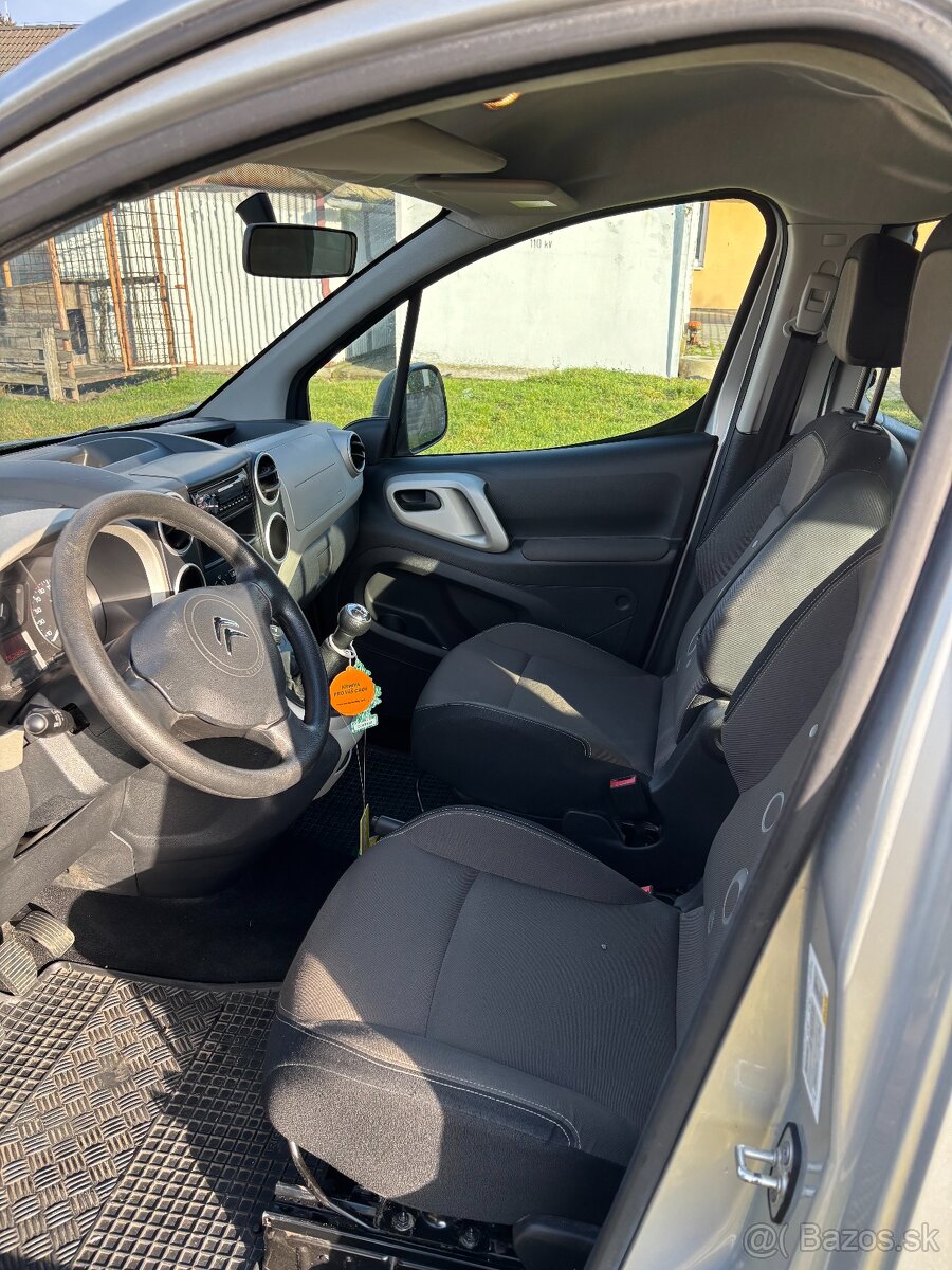 Predám Citroen Berlingo - 9