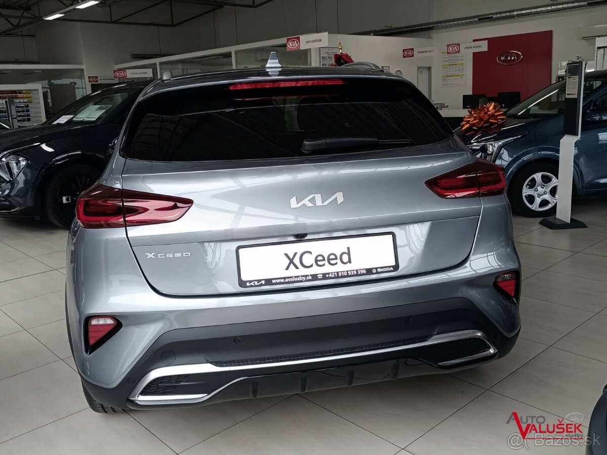 Kia XCEED 1,5 T-GDI M6 GOLD - 9