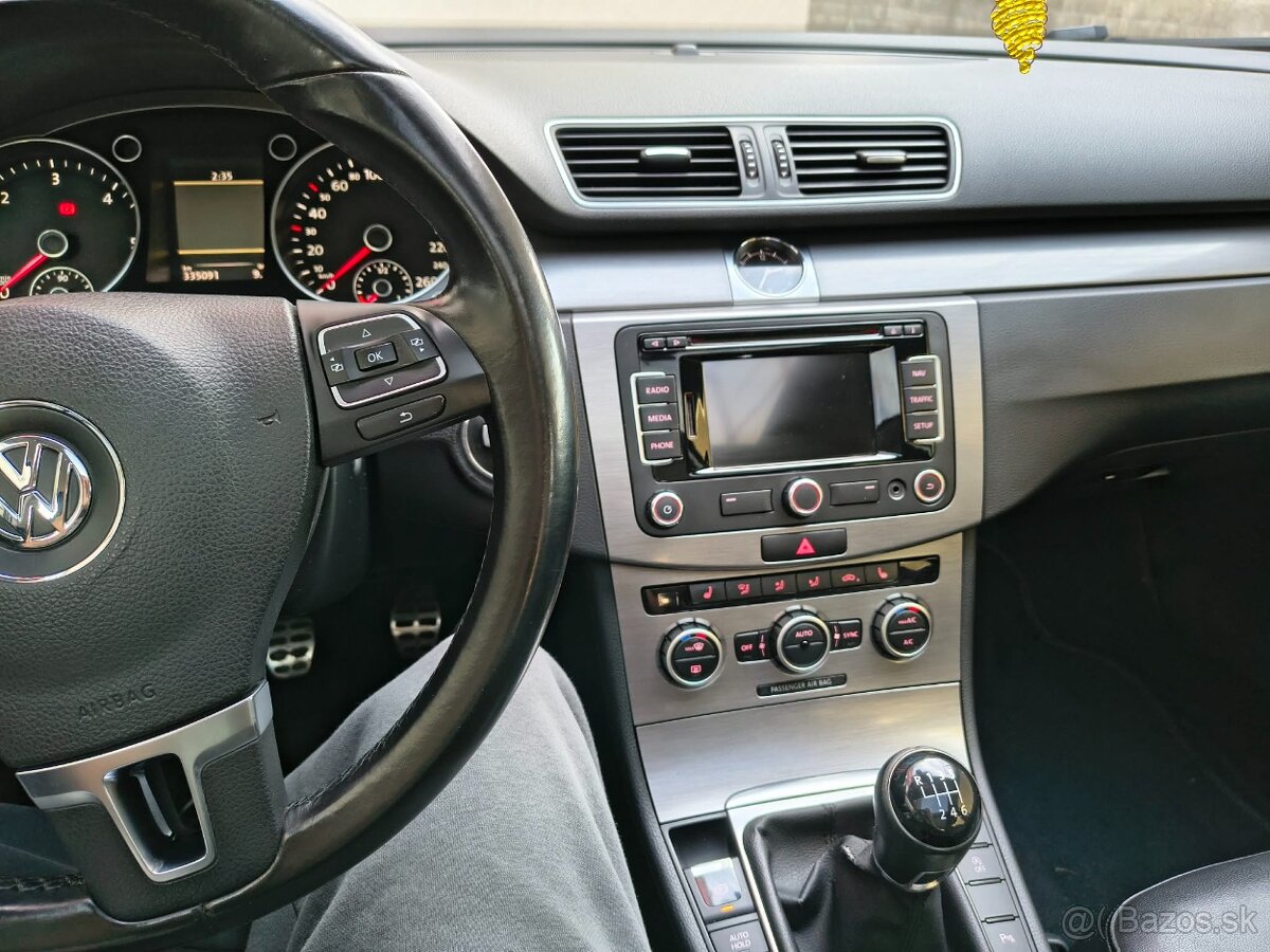 predam Volkswagen Passat Variant - 9