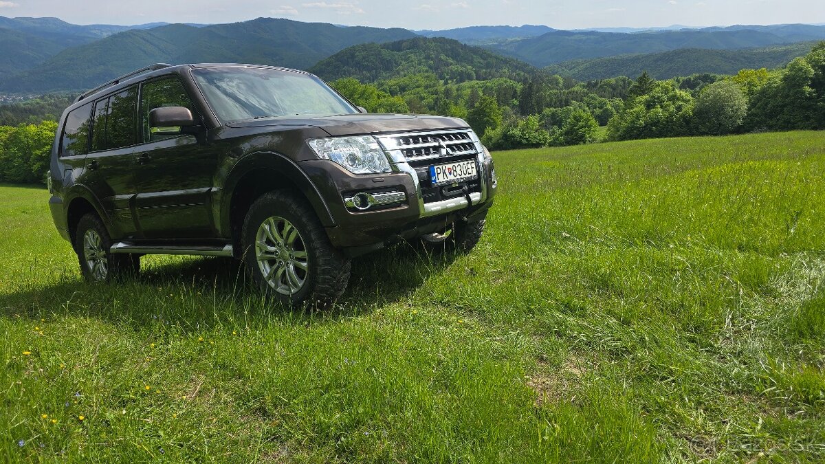 Mitsubishi Pajero - 9