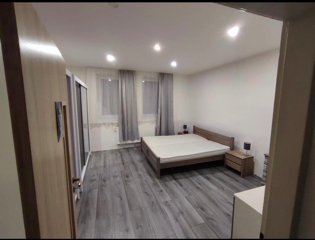 Rodinny dom s veľkým pozemkom vo Veľkej Ide - 9