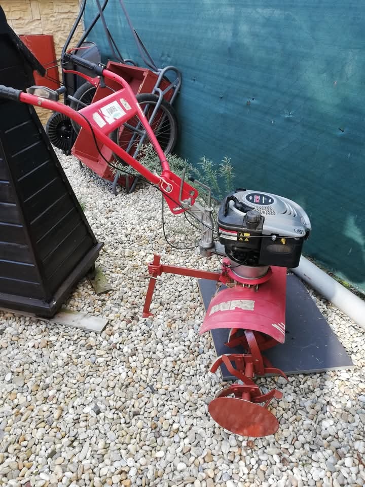 Predám rotovátor Briggs straton 675 - 9