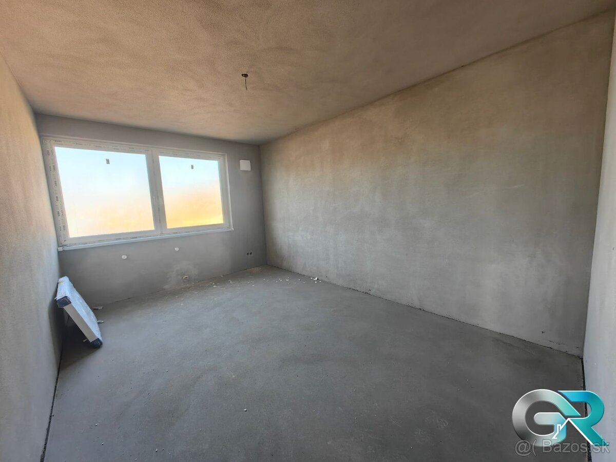 Skolaudovaná novostavba Ponúkame Vám na predaj 3 izbový byt - 9