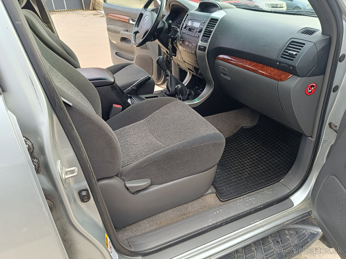 Toyota Landcruiser 3,0 D-4D, r.v.2004, 6st.manual prev. - 9