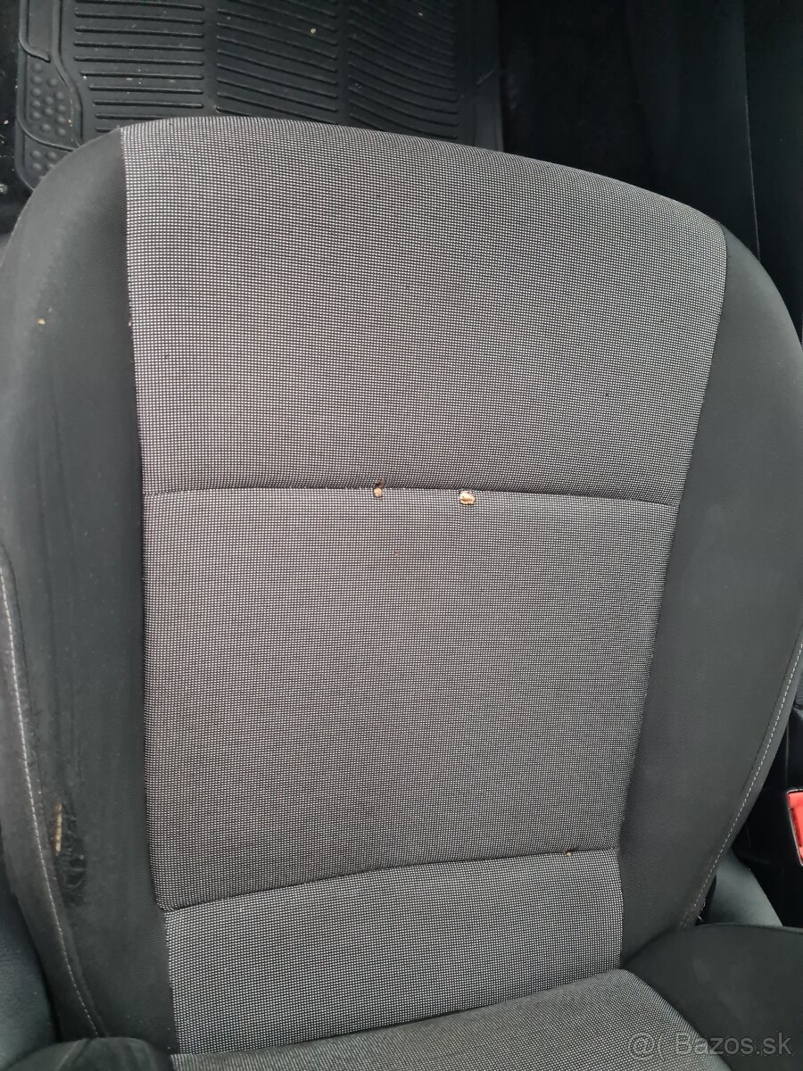 Volkswagen Golf 7 1,2tsi 66kw benzin rok 2013 - 9