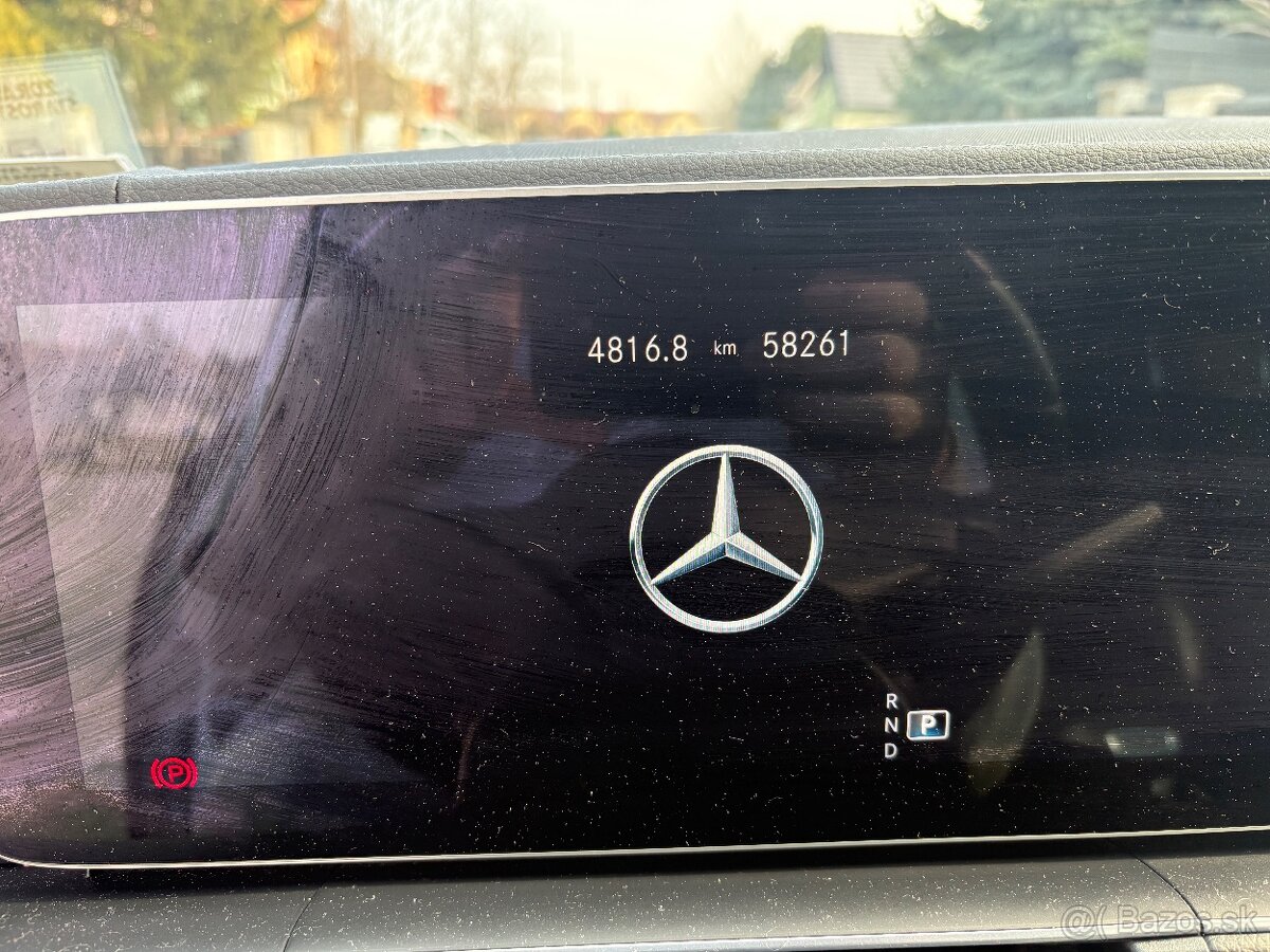 Mercedes Benz GLE 400d - 9