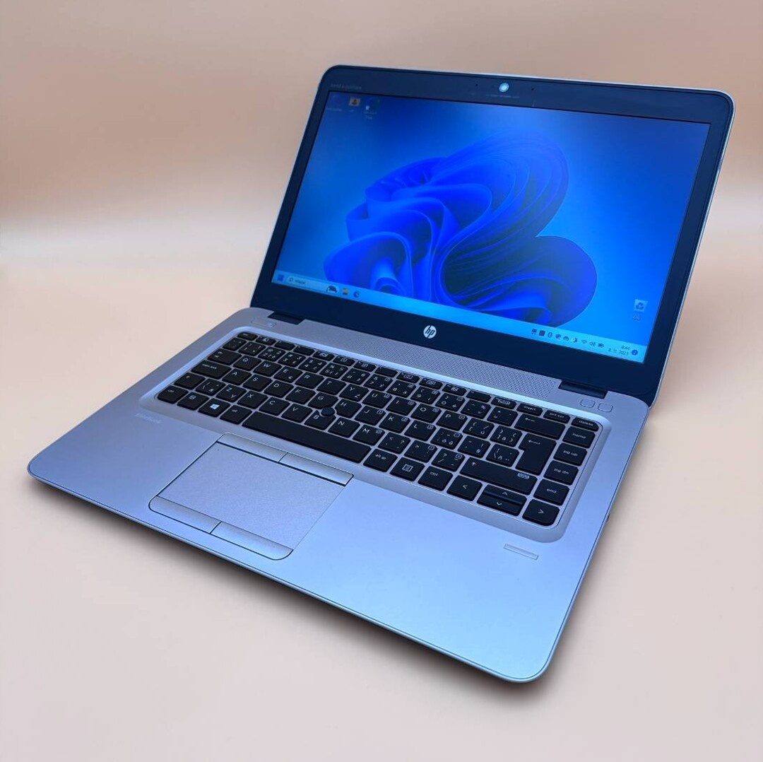 Notebook 14" HP.AMD PRO A10-8700B 4x1,80GHz.8gb ram.SSD 256 - 9