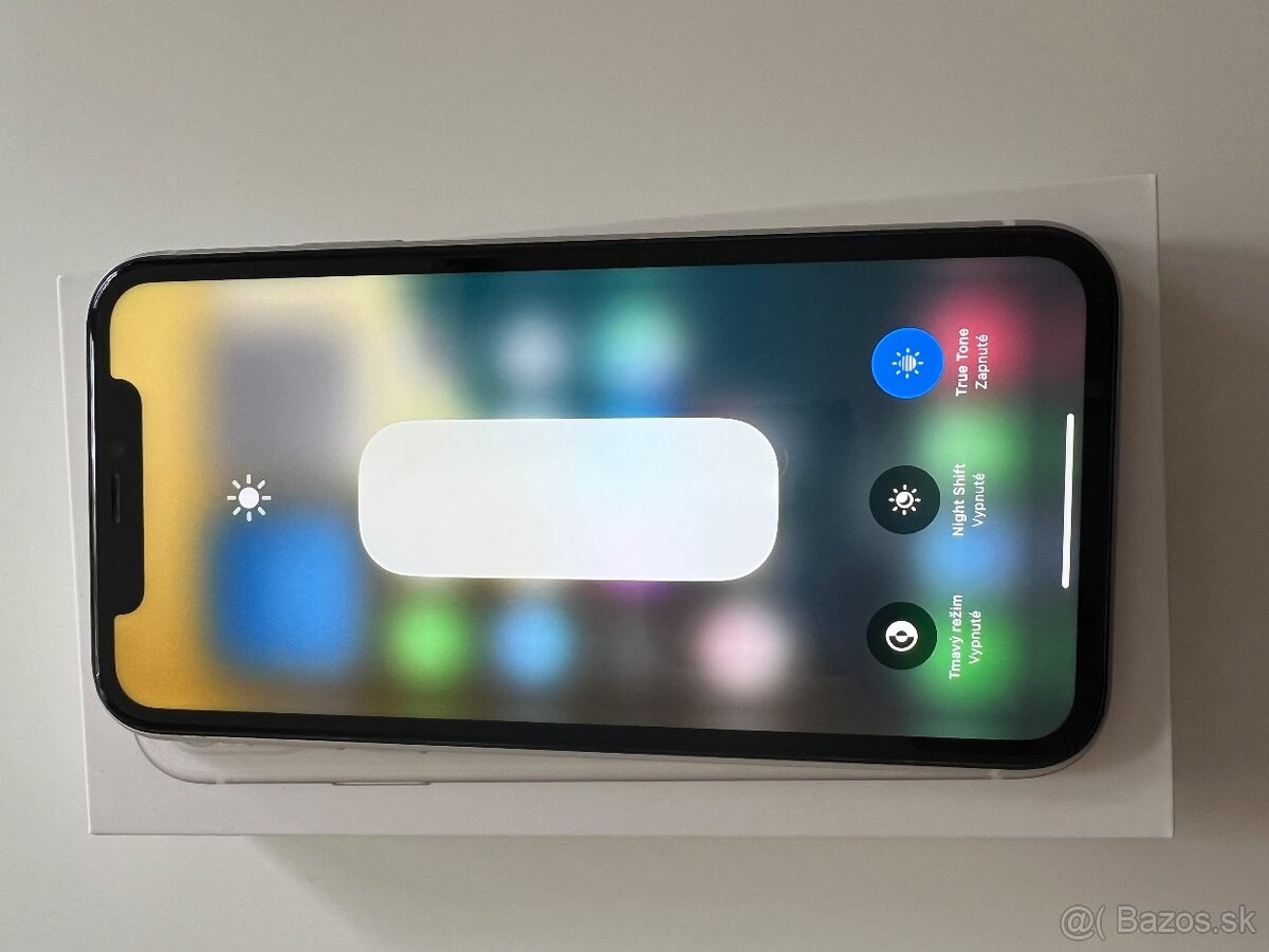 iPhone 11 64GB White - 9