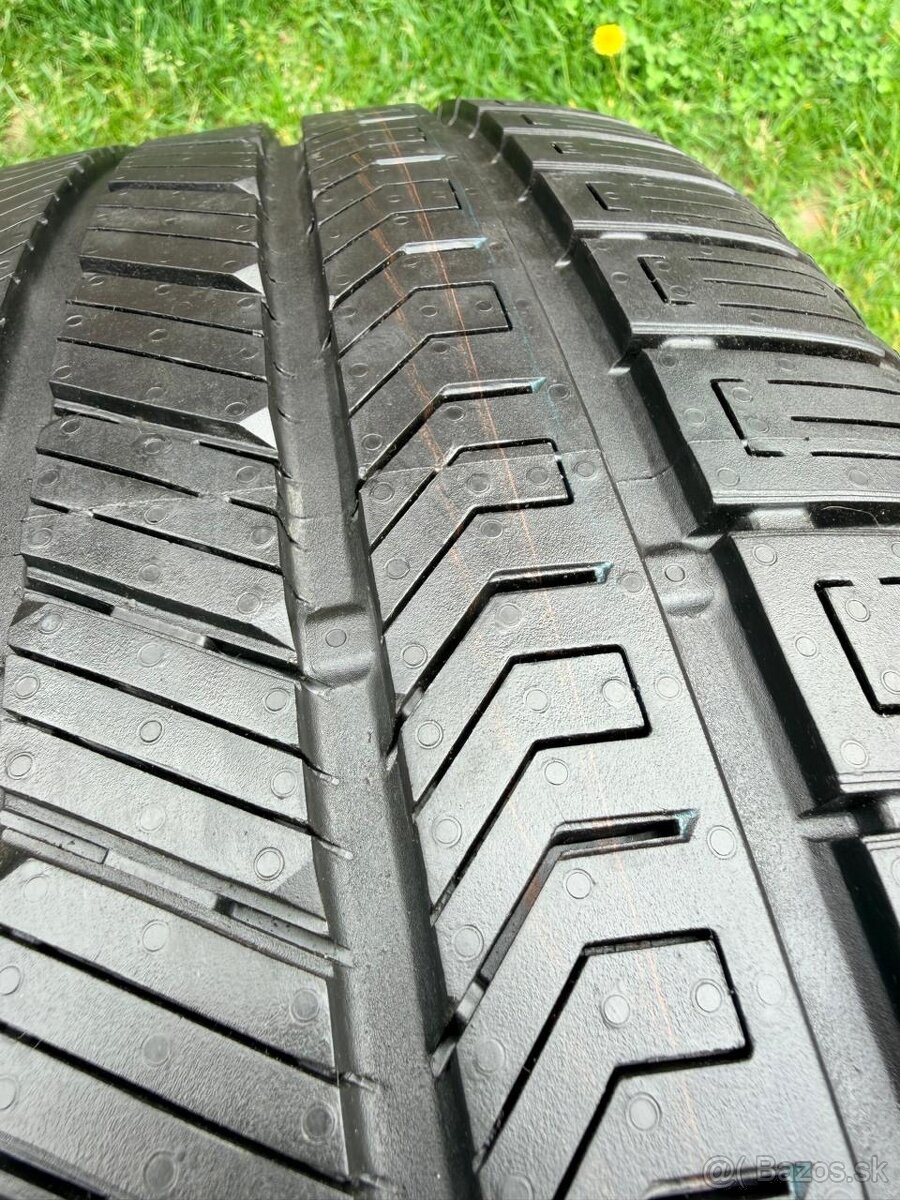 LAND ROVER DEFENDER R22 275/45/22 Continental - 9