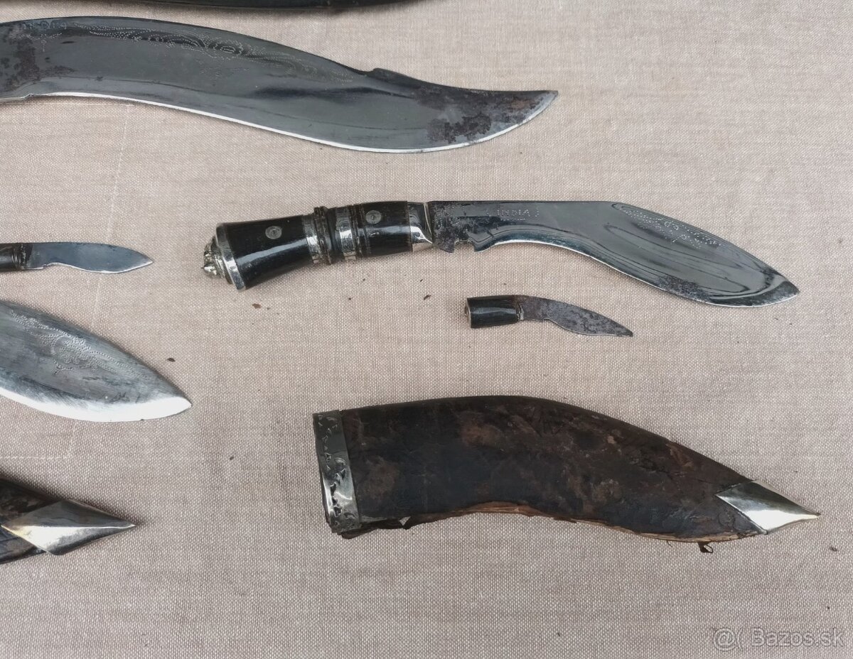Zbierka vojenských Kukri nožov - regiment Gurkha - NEPÁL - 9