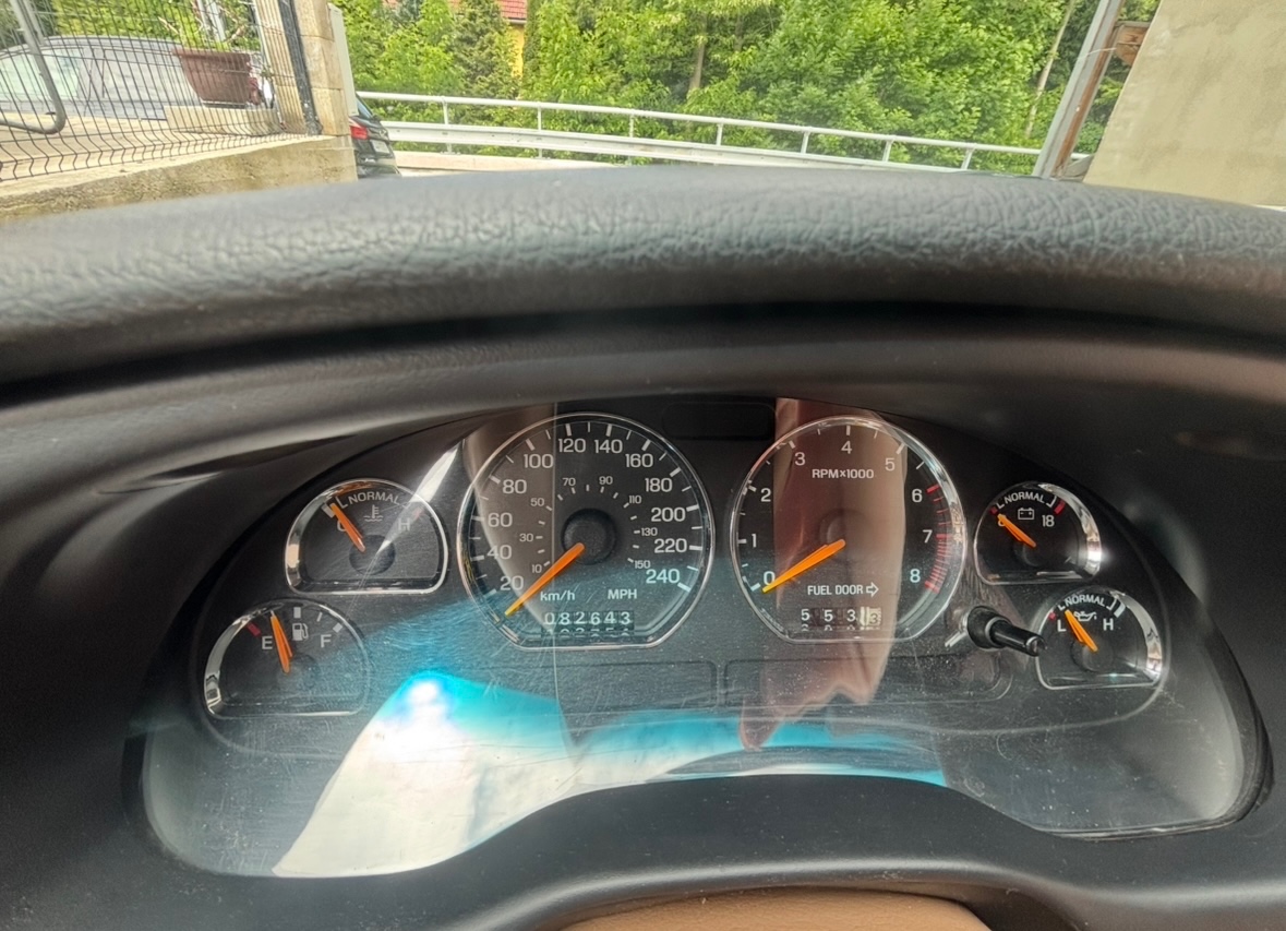 Ford Mustang GT 4.6 V8 - 9