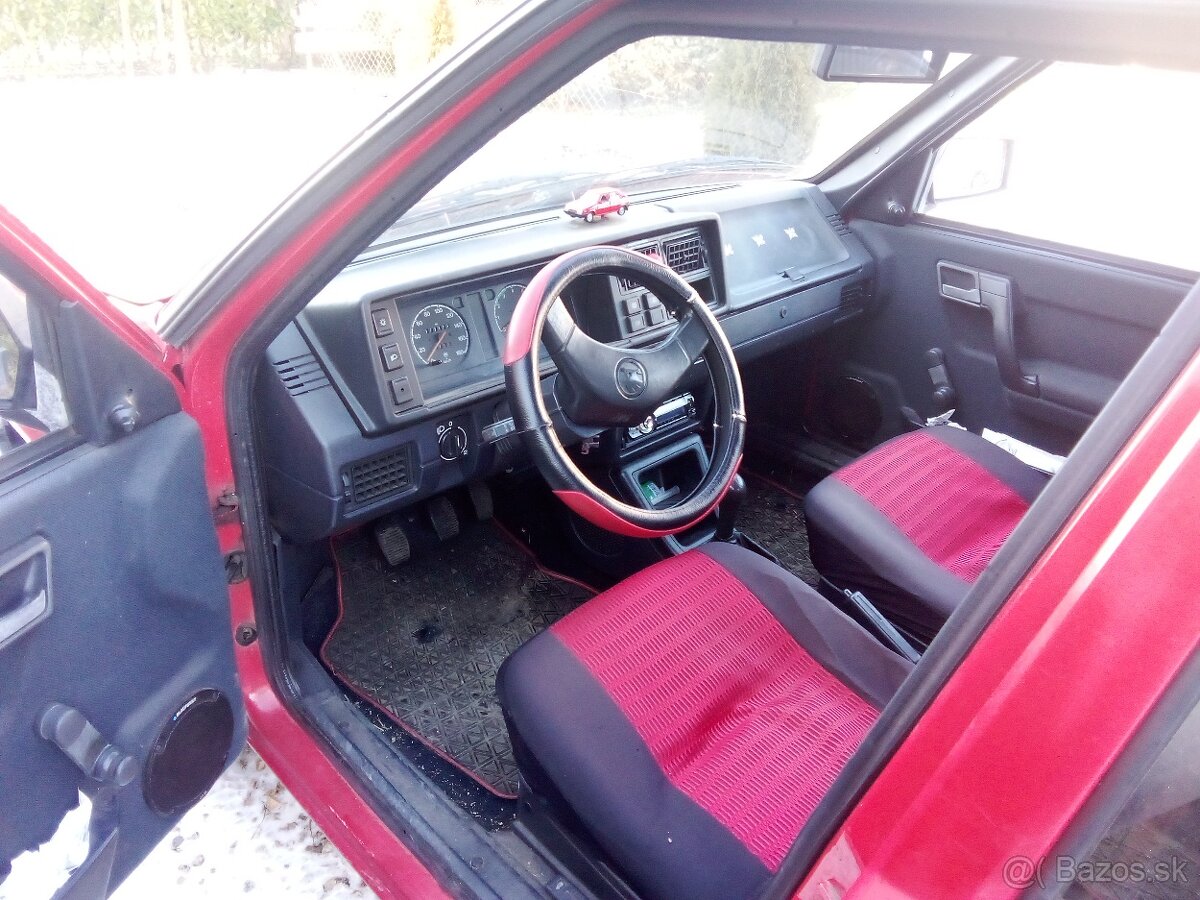 Predám škoda favorit 136l - 9