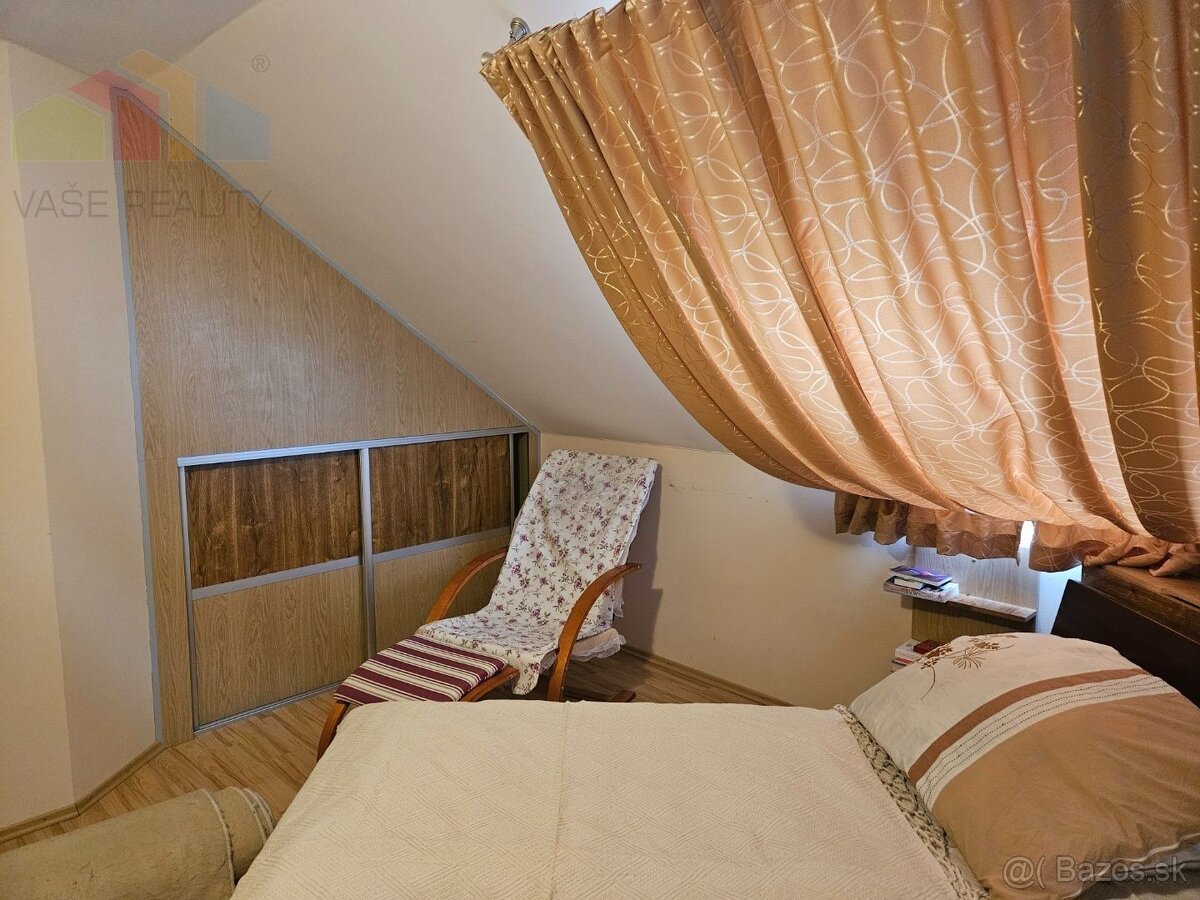 6 izbový rodinný dom v obci Mikušovce , pozemok 1048 m2 - 9