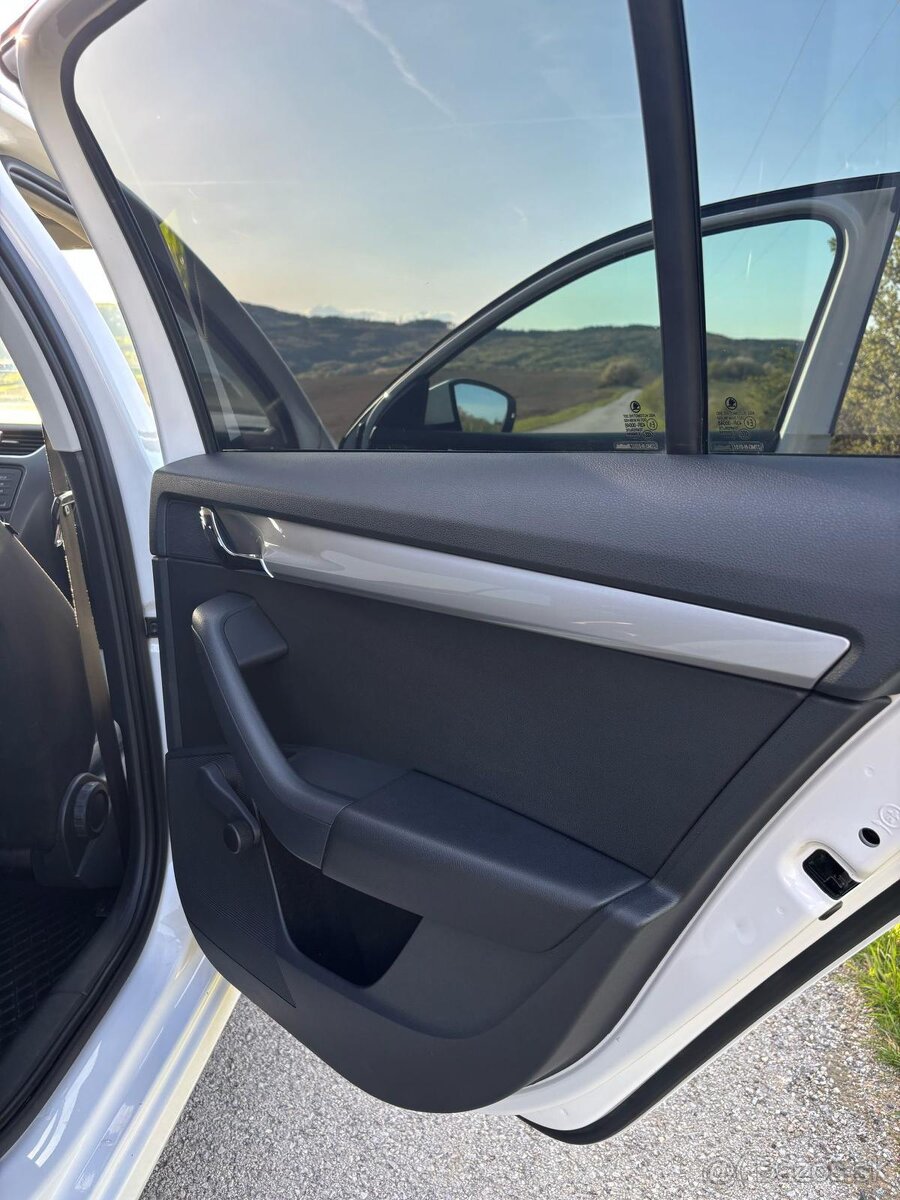 Skoda octavia 1.6 tdi - 9