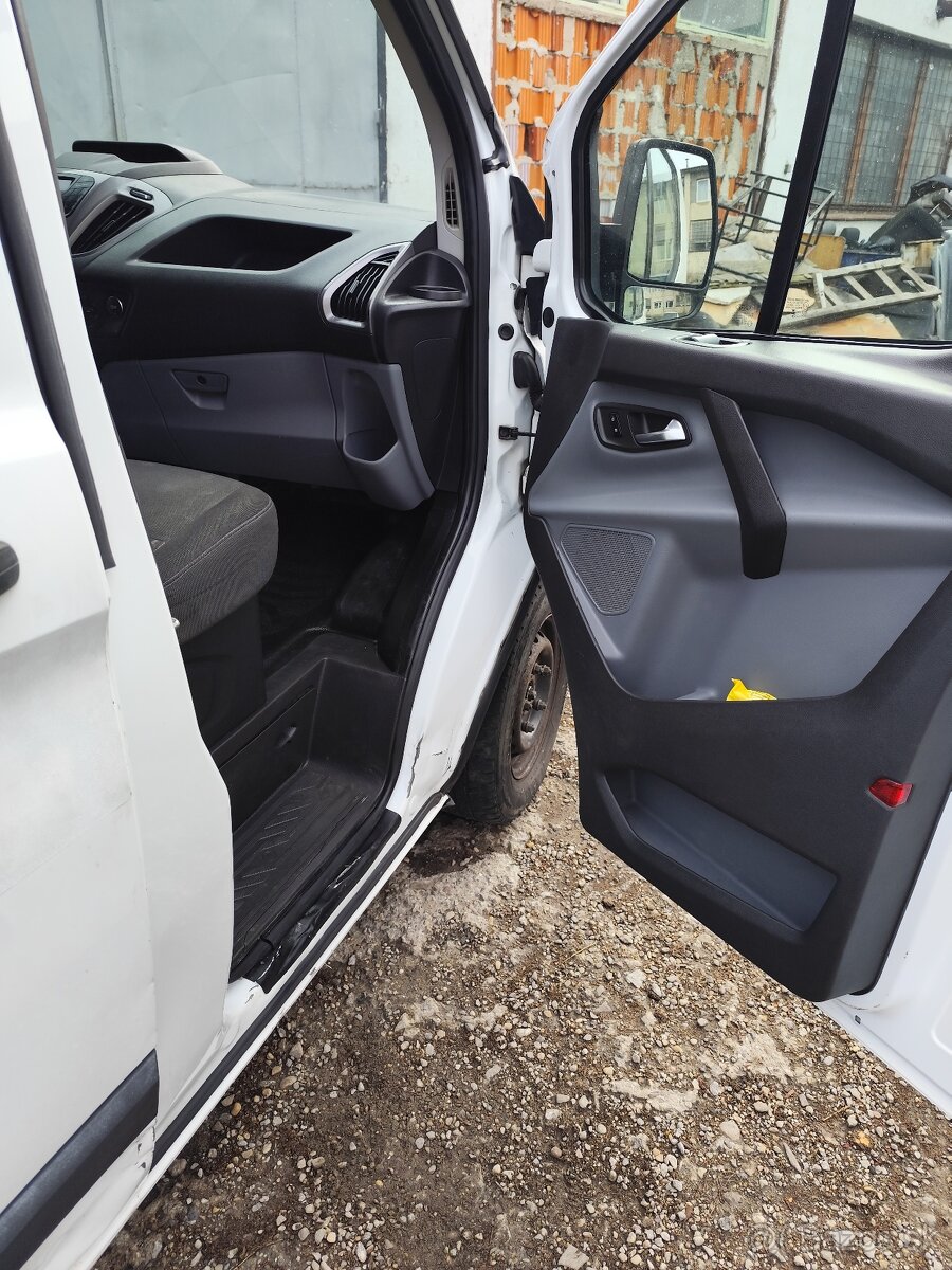 Ford Transit custom 2.2 tdci - 9