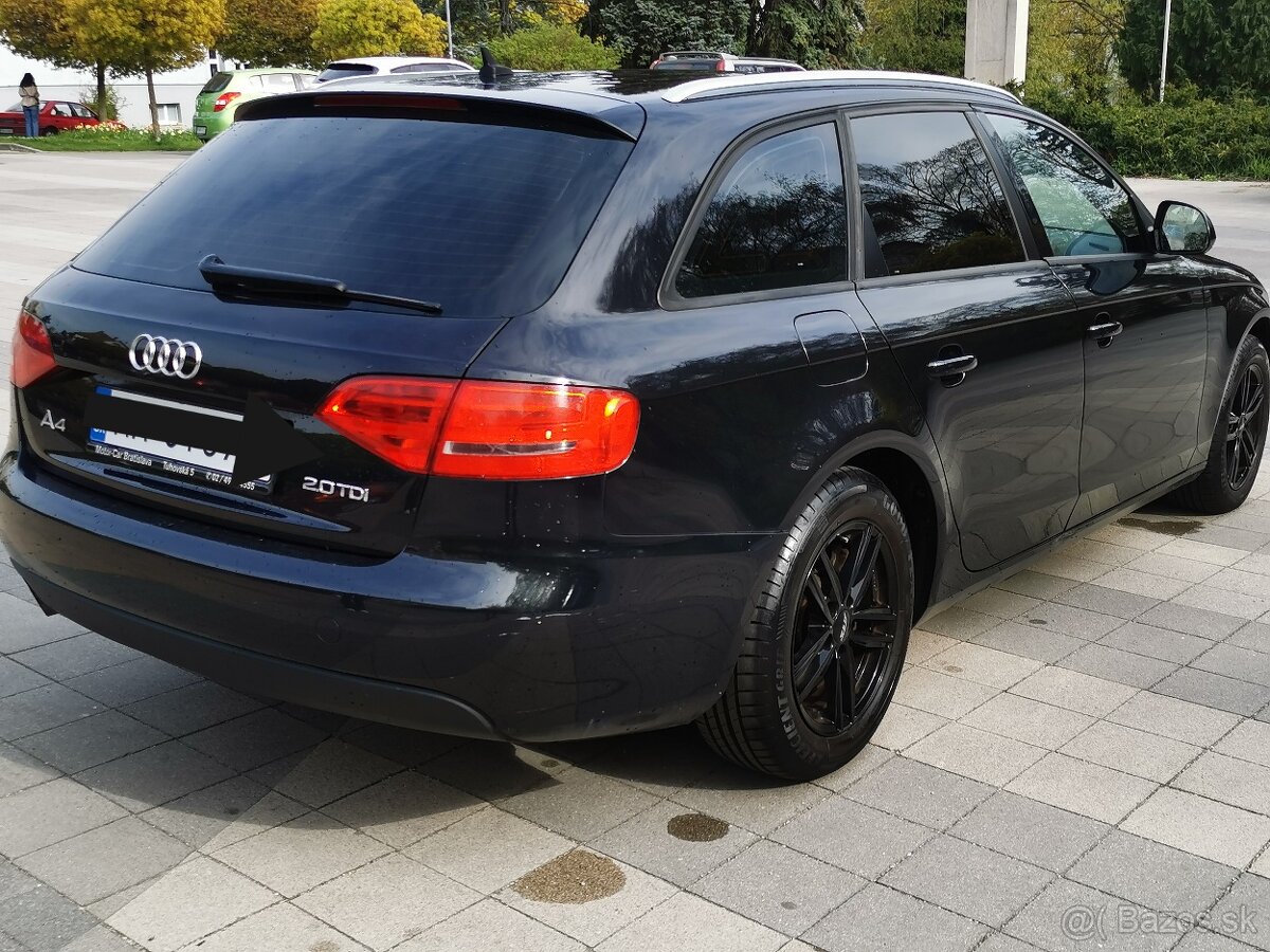 AUDI A4 2.0TDI - 9