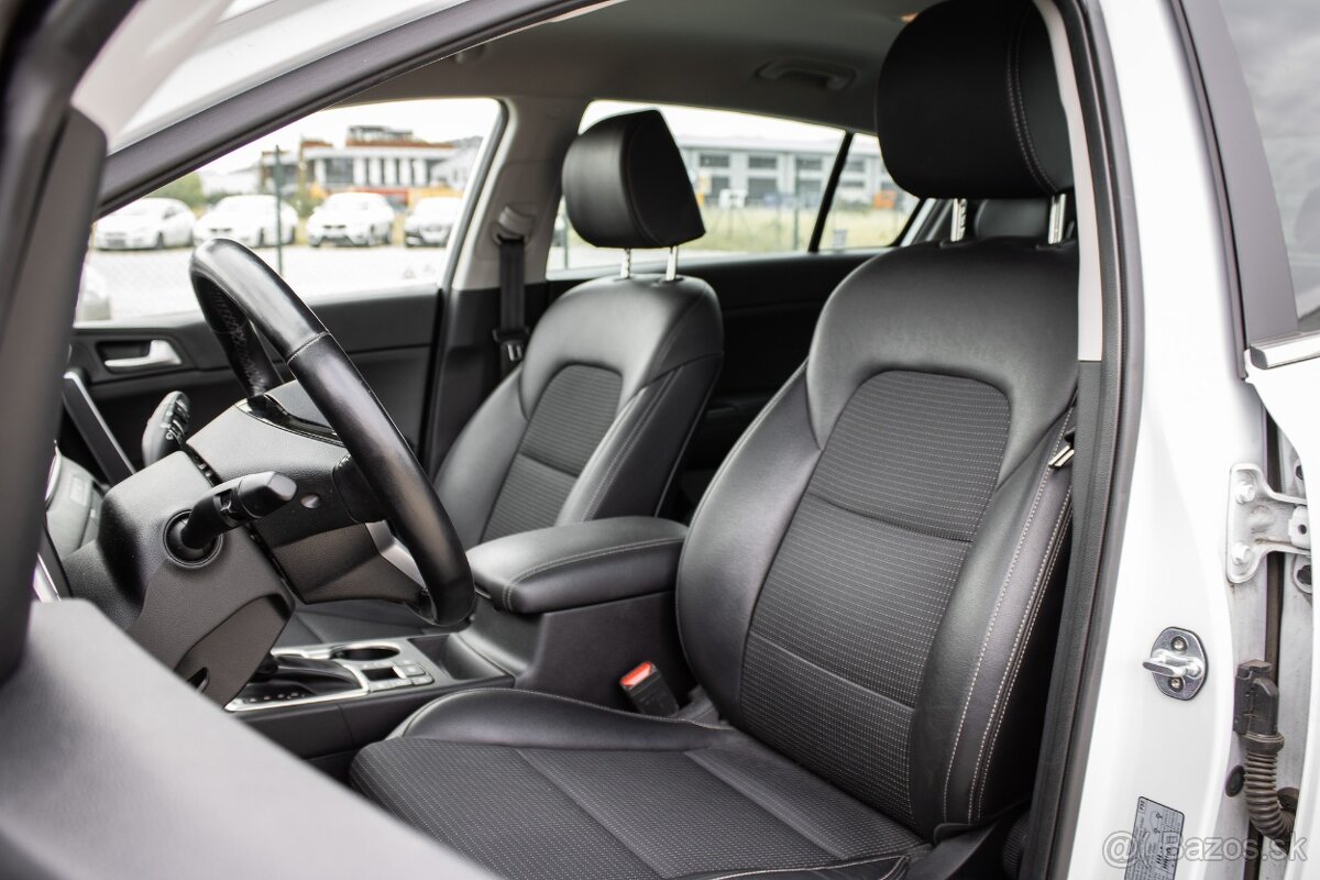 Kia Sportage 2.0 CRDi + 48V (Mild Hybrid) V ZÁRUKE - 9