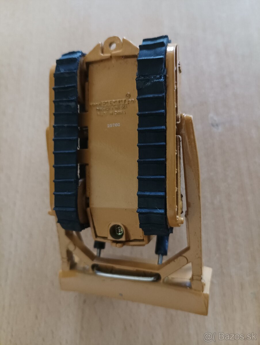 THE ERTL - DYERSVILLE IOWA USA sklápěč+pásový traktor - 9