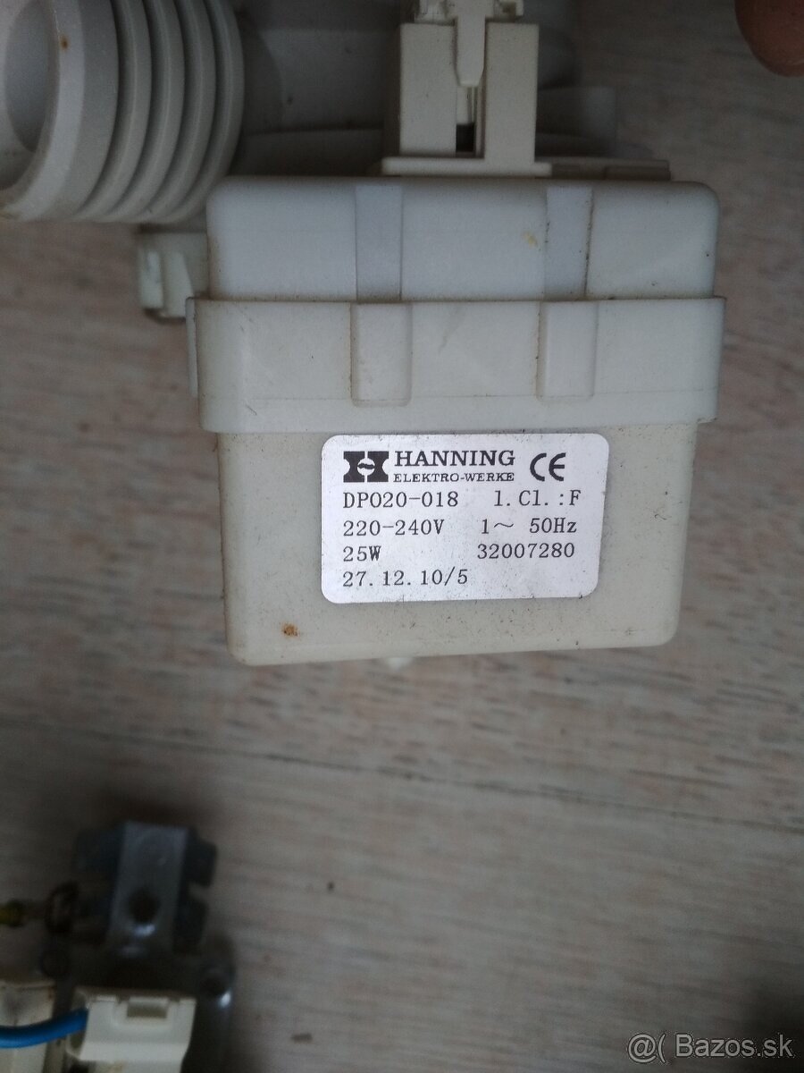 Rozpredám práčku Whirlpool AWG - 9