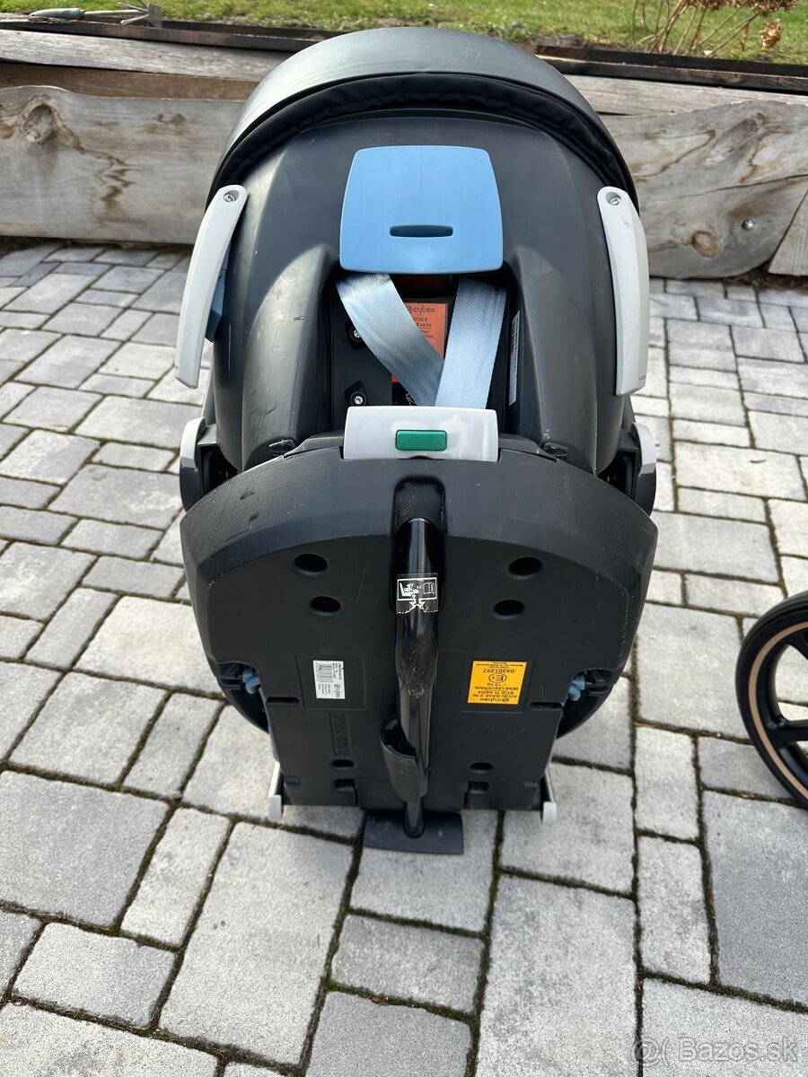 Cybex FERRARI edice - 9