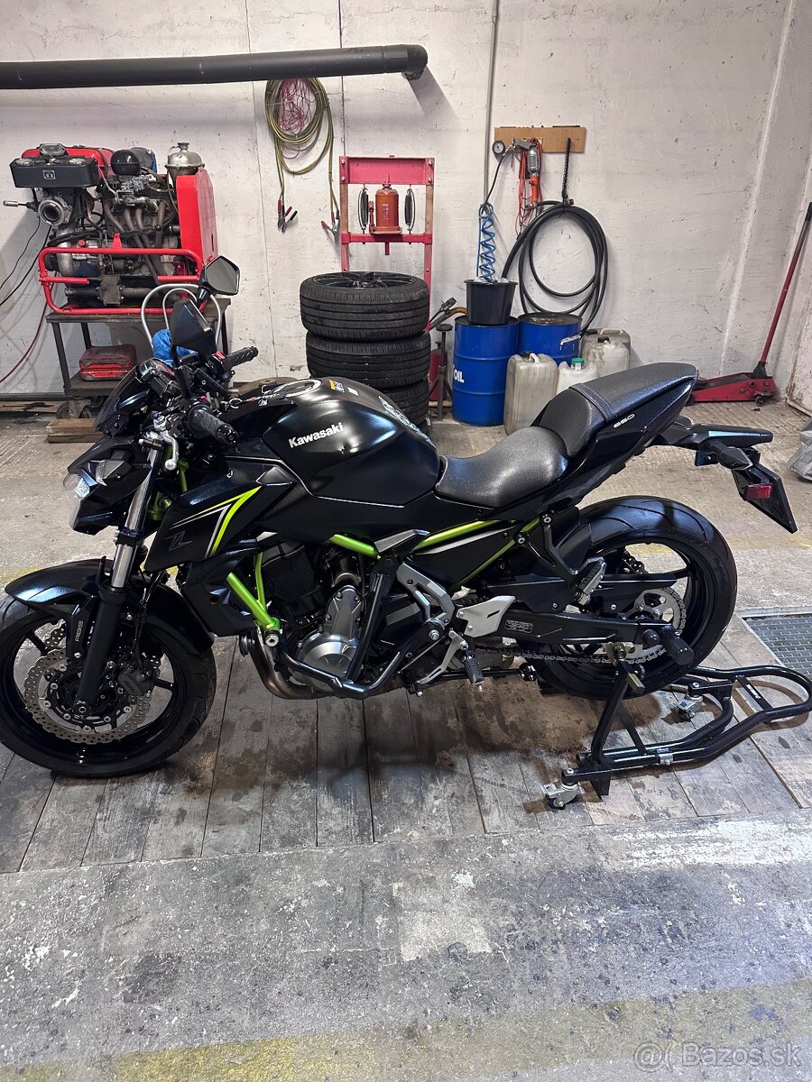 Kawasaki z650 - 9