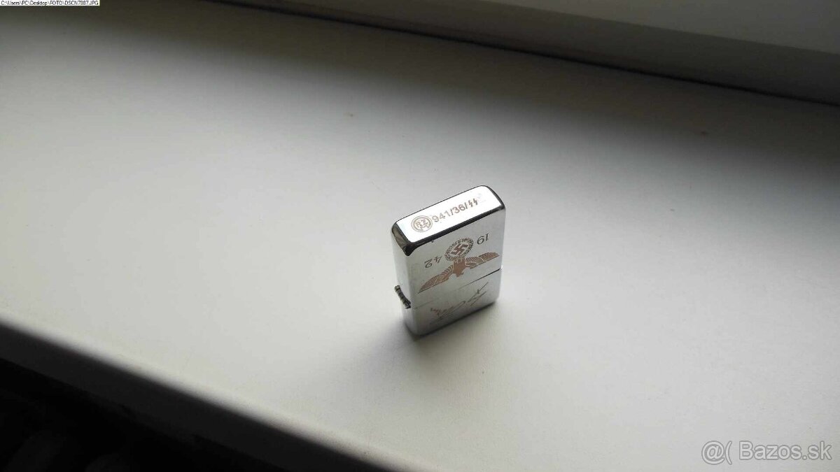 Zapalovač s podpisem A.H. - 9