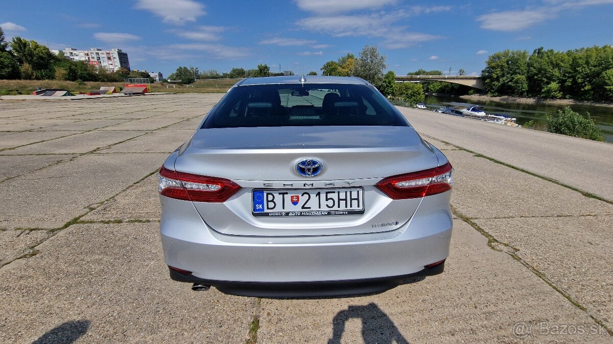 Predám Toyota Camry hybrid - 9