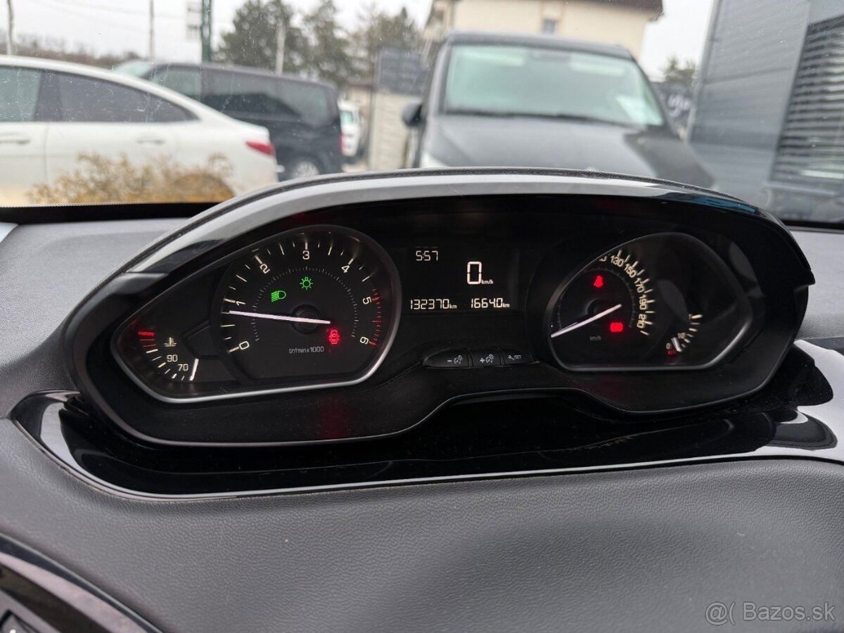 Peugeot 208 1.6 BlueHDi Active - 9