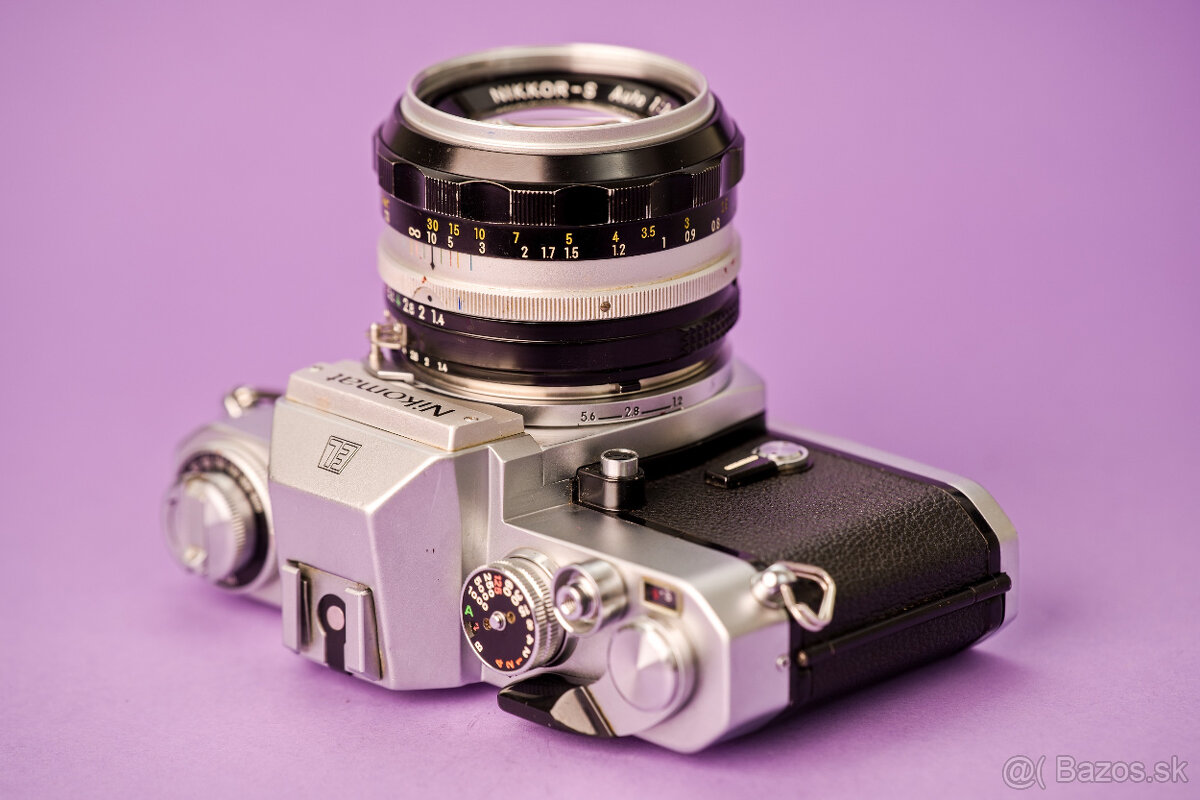 Nikon Nikomat. Nikkor 1:1.4f/50mm - 9