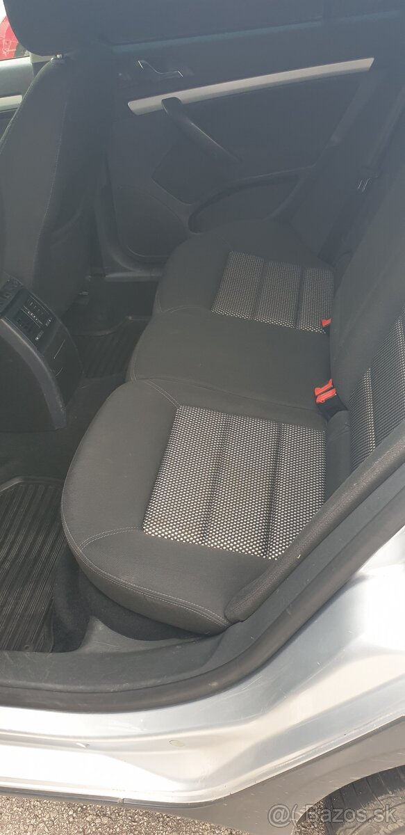 Skoda octavia scout - 9