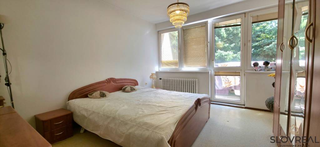 SLOVREAL - Predaj rodinného domu - v meste Handlová - 9