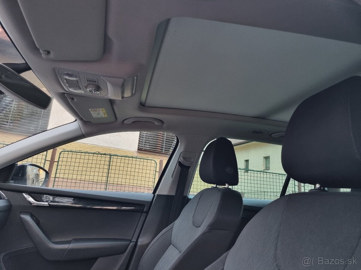 ===Škoda Octavia Combi=== - 9