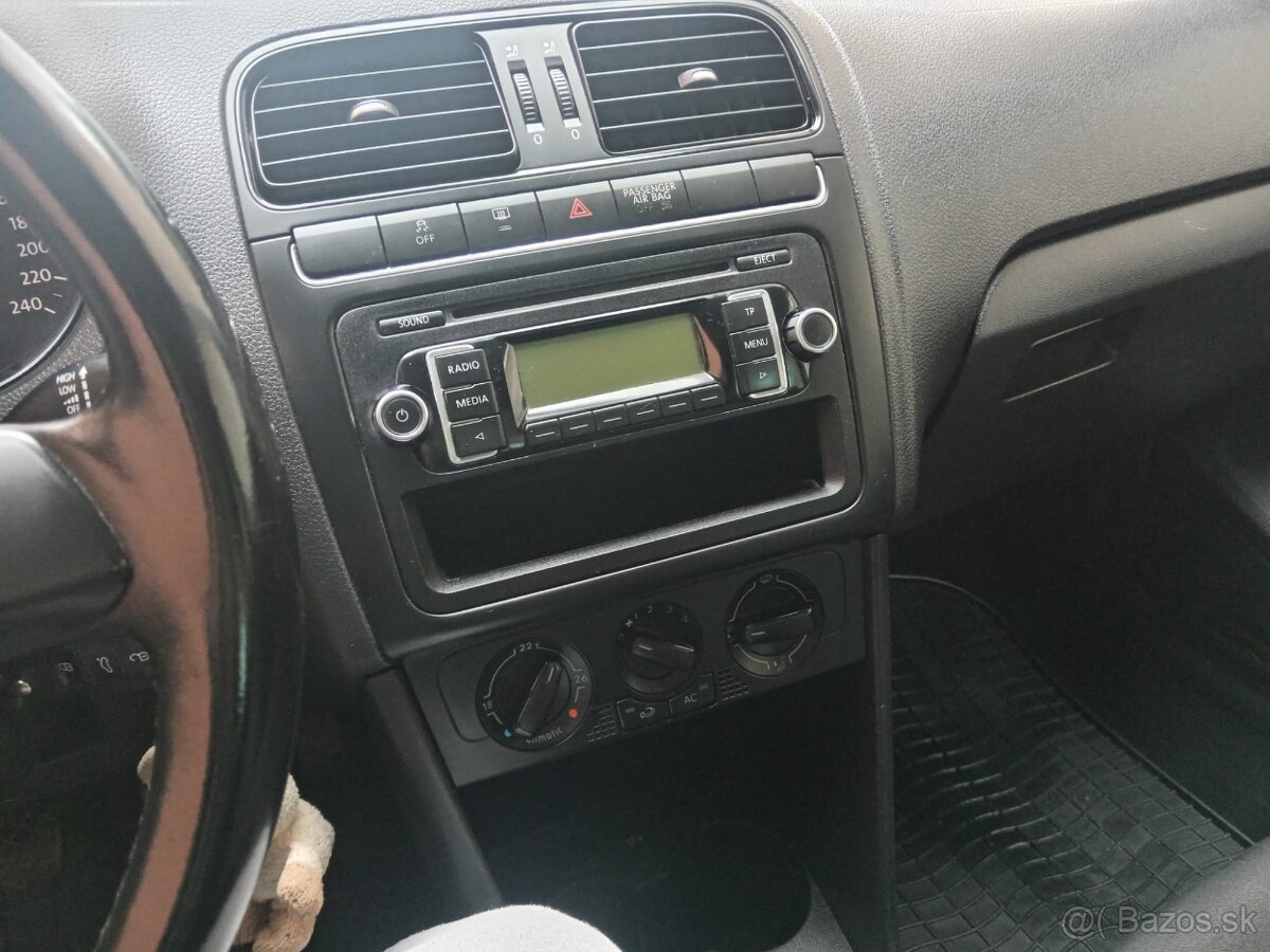 Volkswagen polo 1.2 - 9