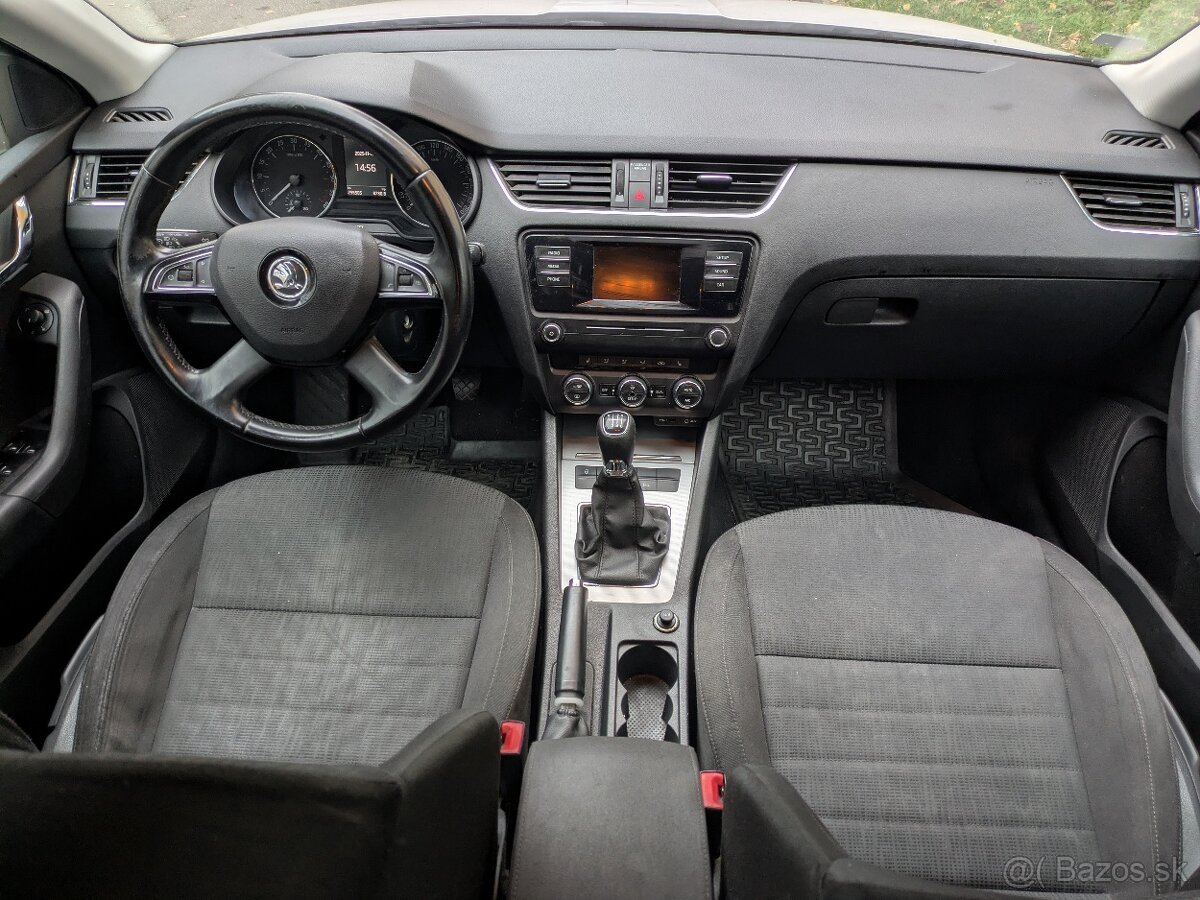 Škoda Octavia 3 kombi 2.0 TDI, 110 kW - 9