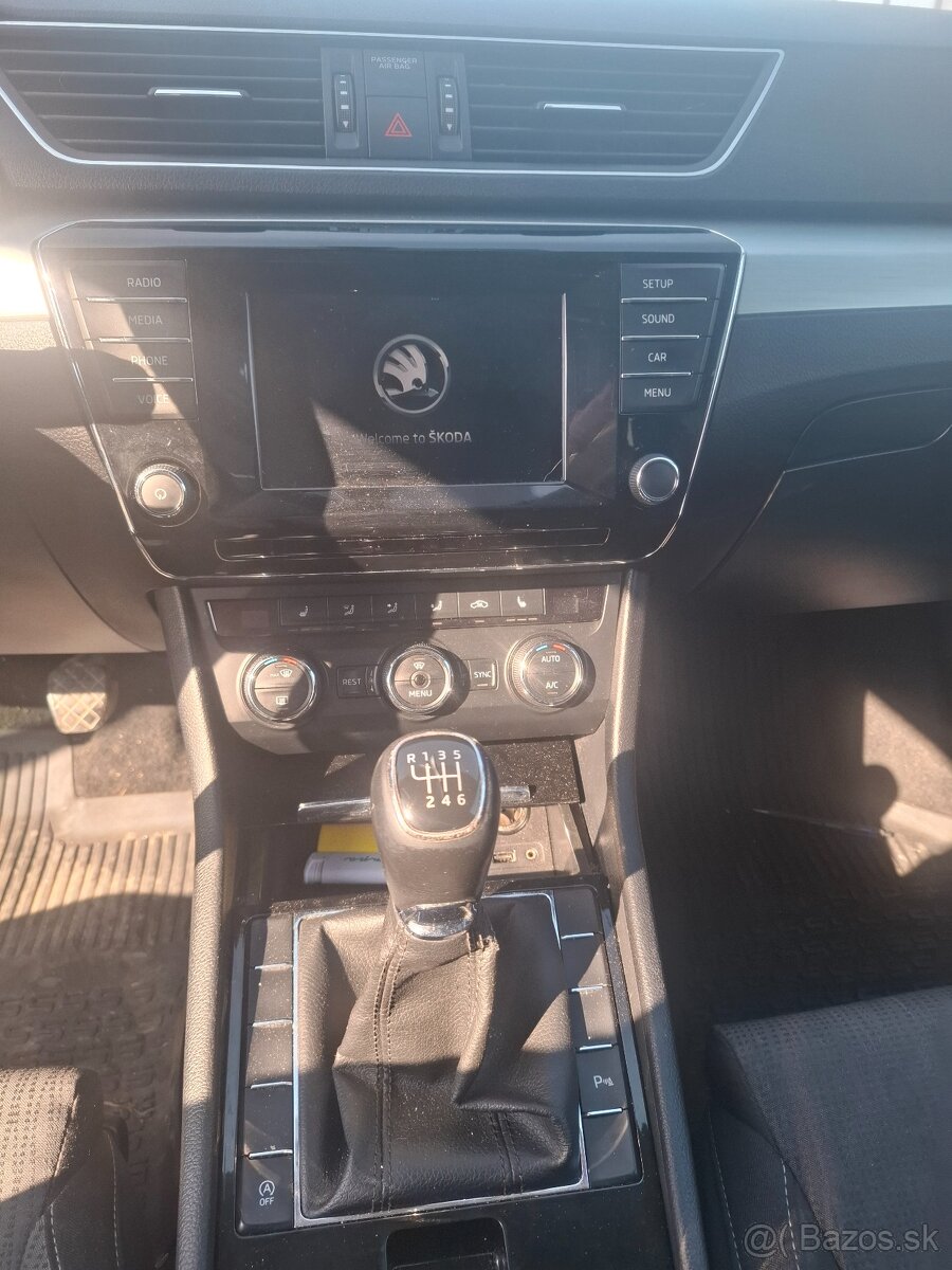 Škoda Superb 3 12/2015 ambition tdi - 9