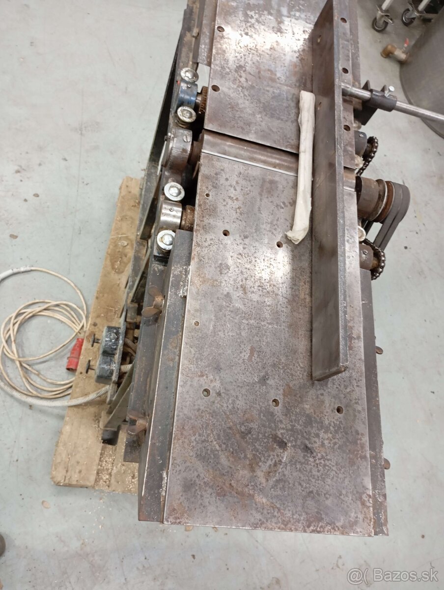Hobľovačka hrubkovačka - 9