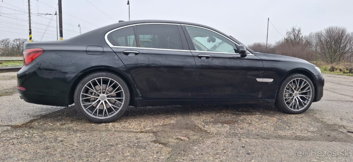 BMW 740d xDrive - 9