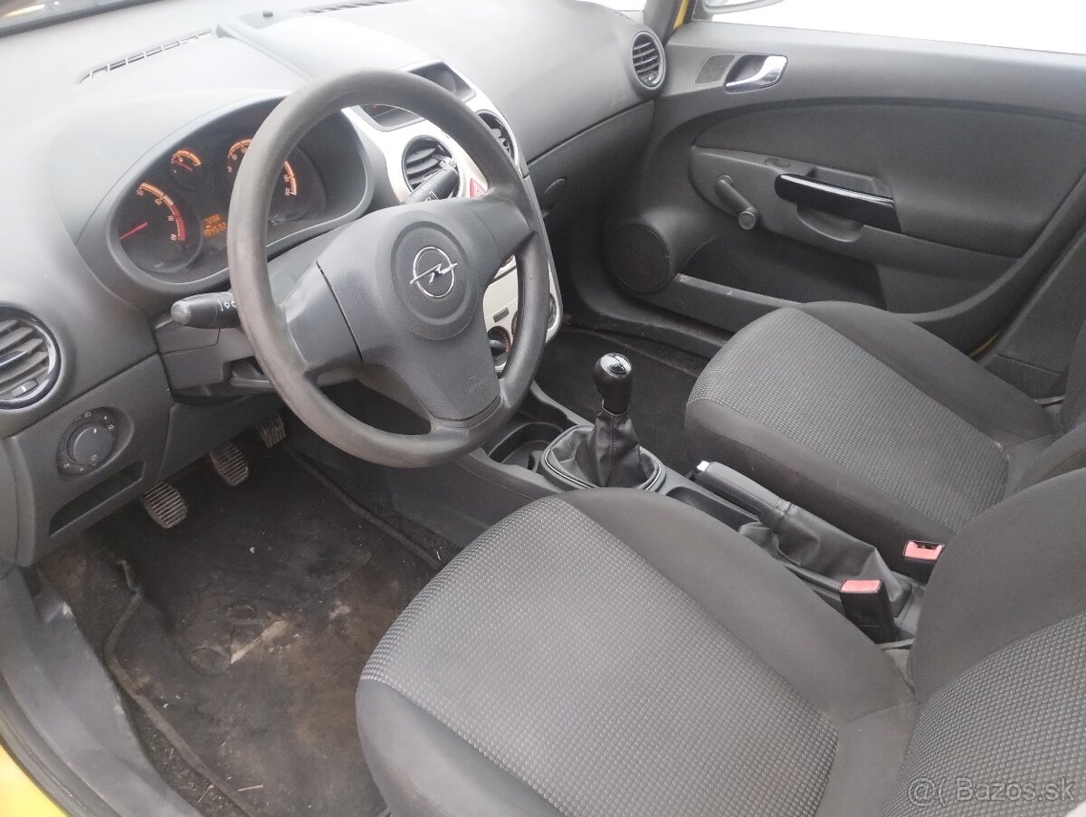 Opel Corsa 1.0 12V Essentia - 9