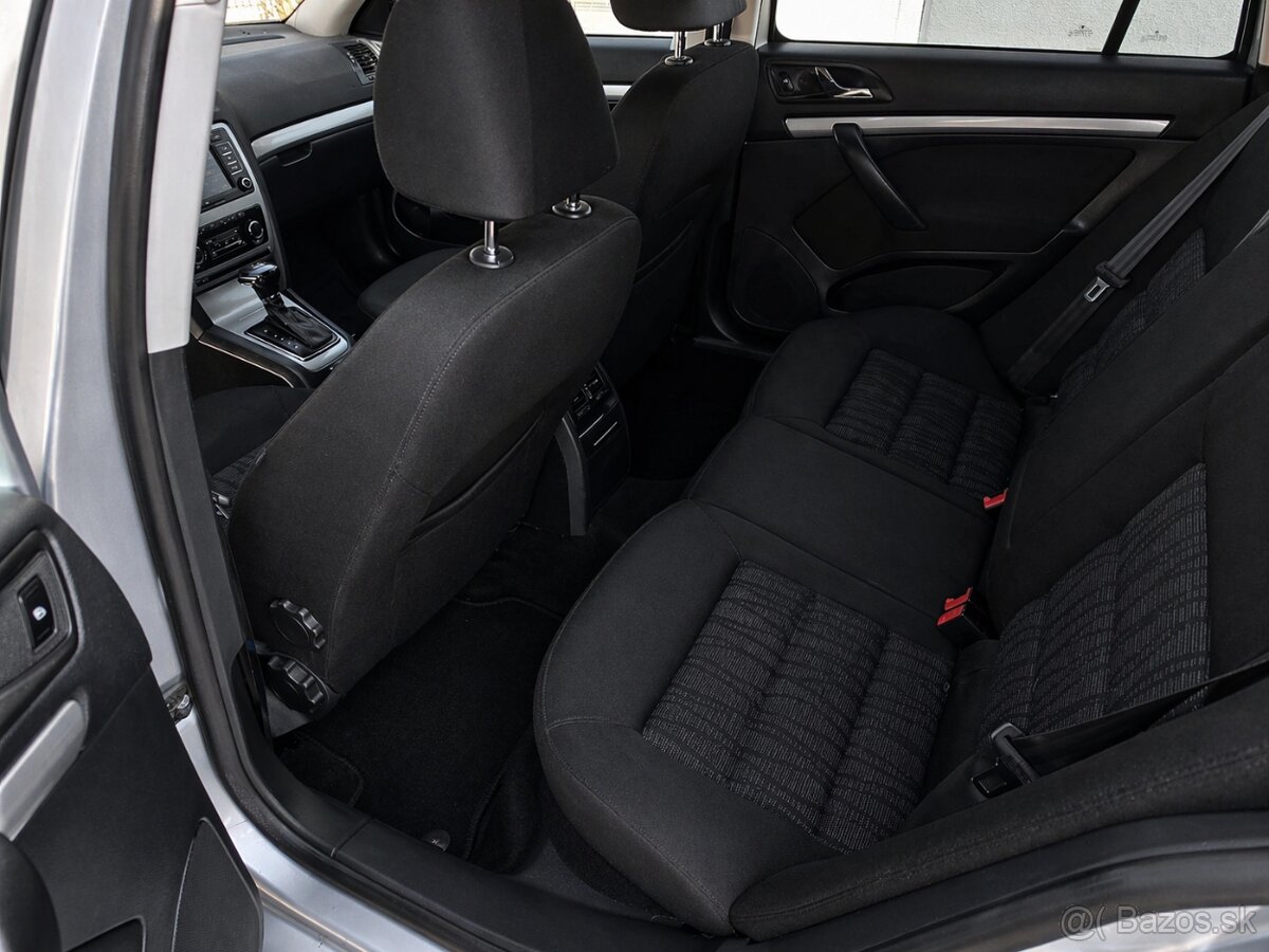 ŠKODA OCTAVIA 2 FACELIFT 1.6TDI 77KW DSG 2012 - 9