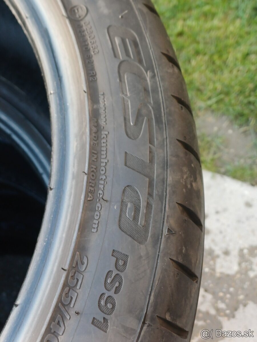 255/40 r20 letné penaumatiky ,Kumho - 9