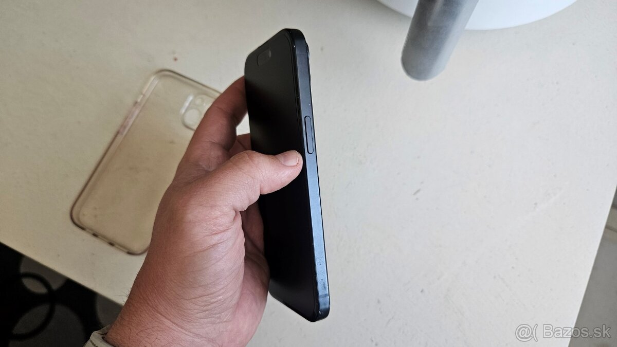 Apple iPhone 15 tmavý 128GB - aj vymením - 9
