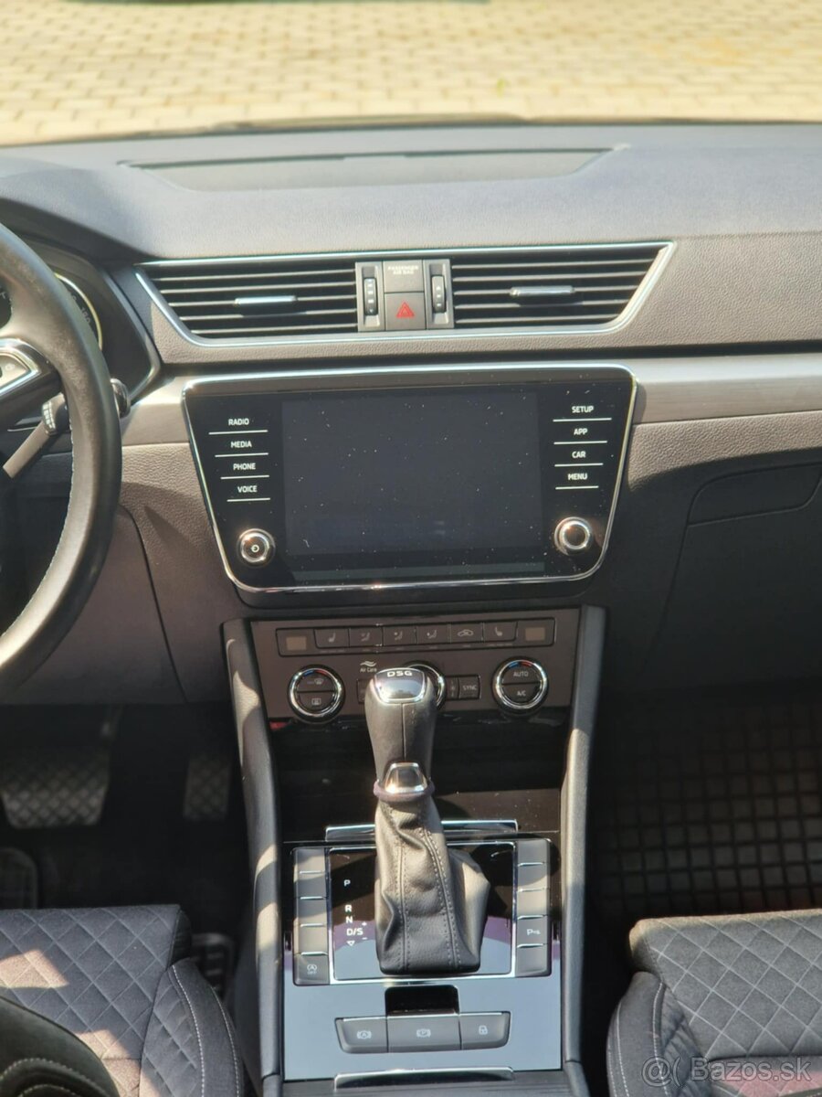 Škoda Superb 2.0L DSG - 9