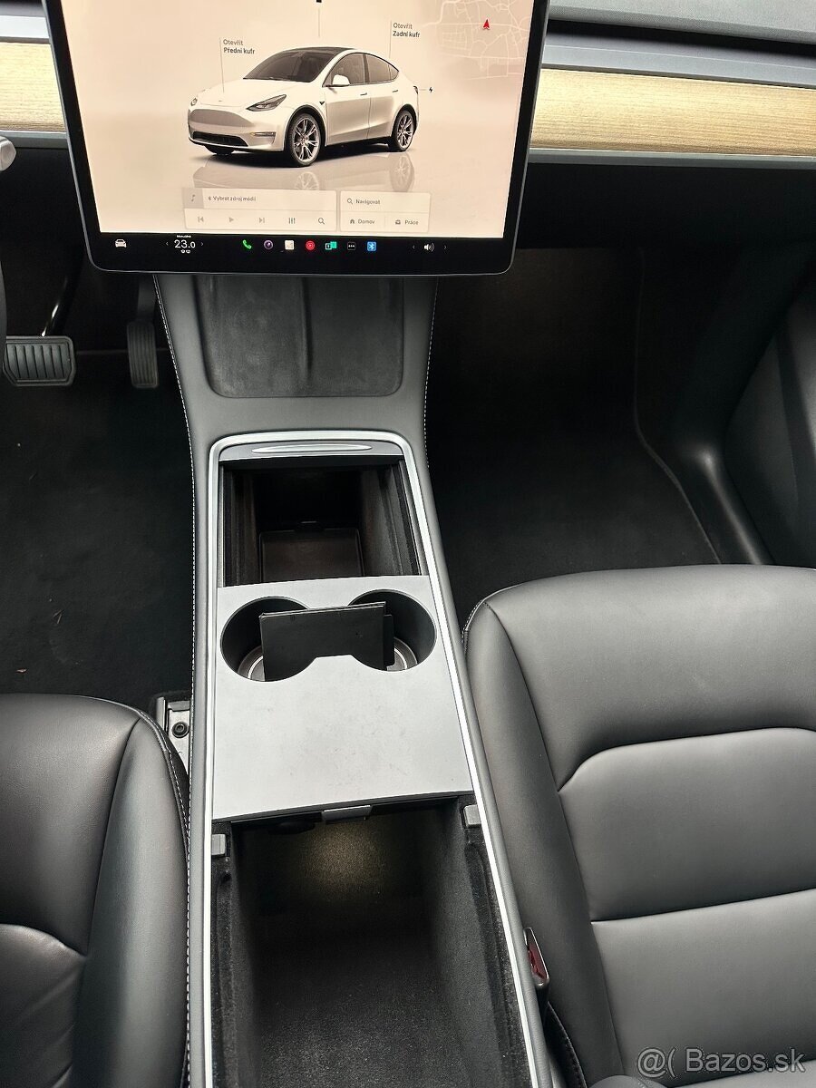 Tesla Model Y Dual Motor LongRange 75kWh 514 k pohon 4x4 - 9