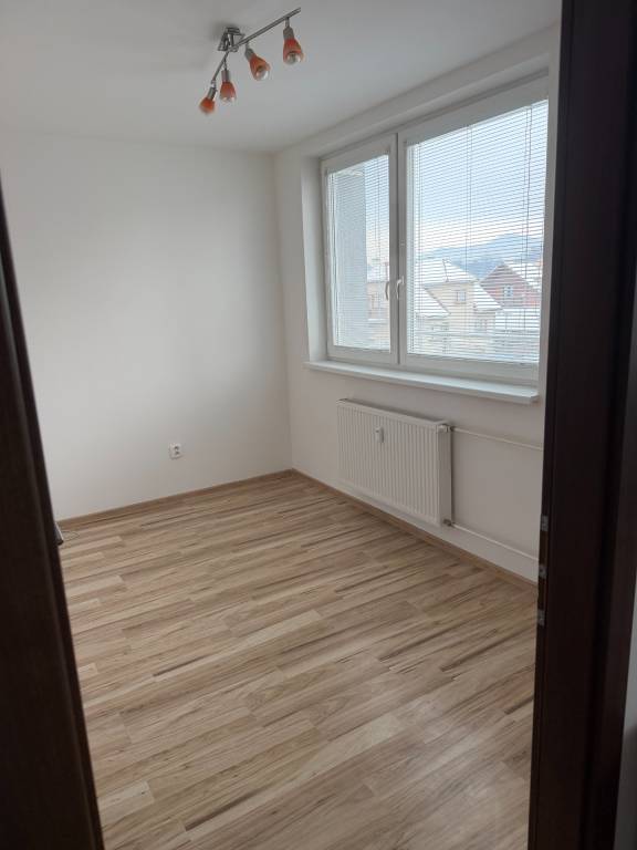 Predaj 3 - izbový byt na predaj Sučany - 9