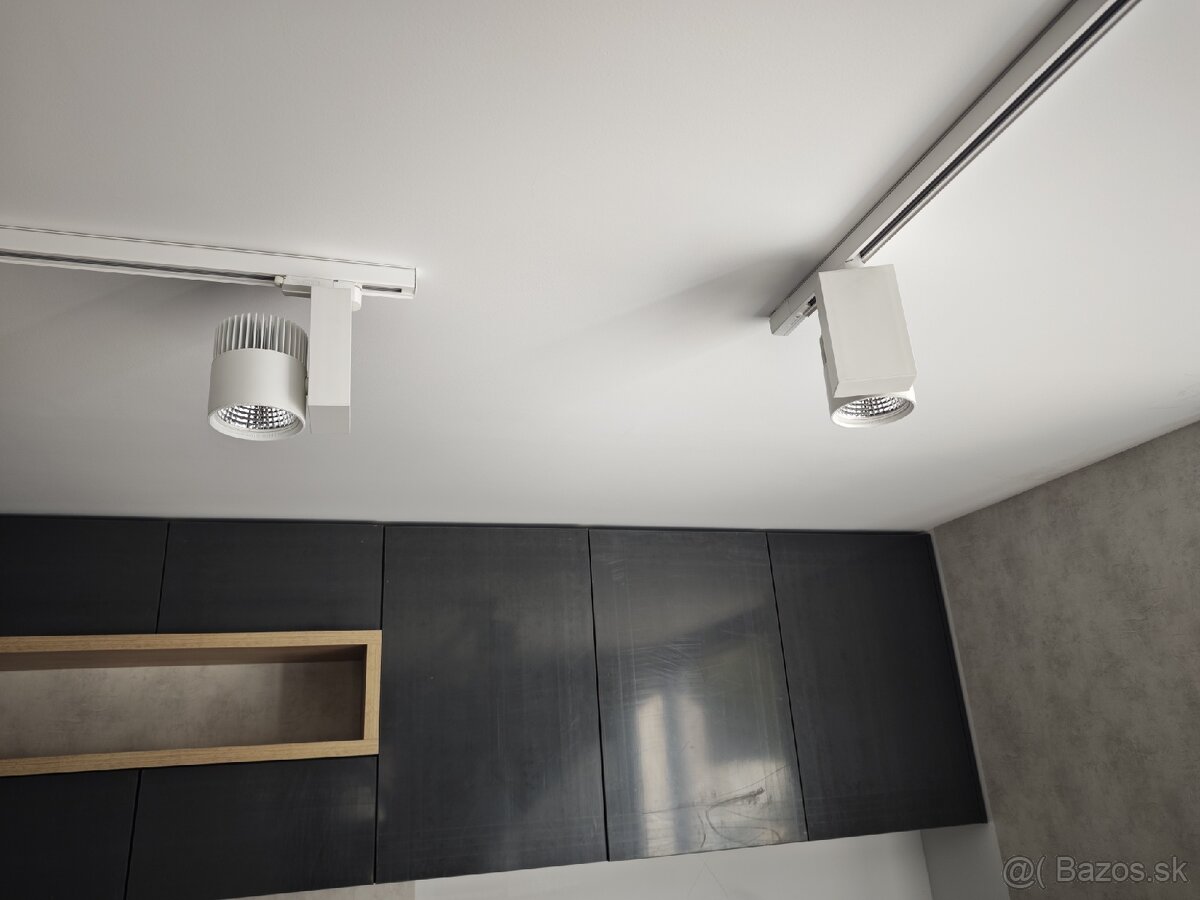 Kolajnicove svetla GLOBAL - 9