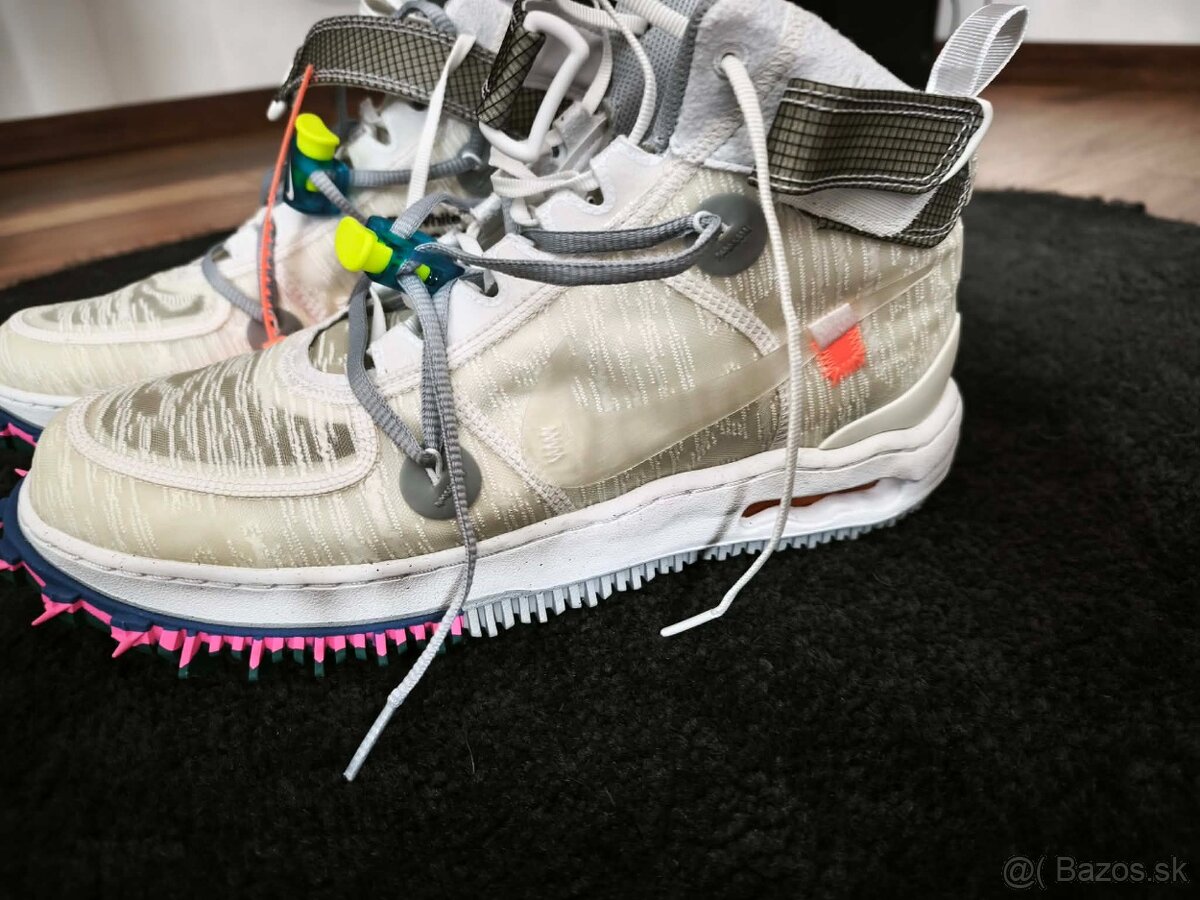 OFF-WHITE X NIKE AIR FORCE 1 - 9